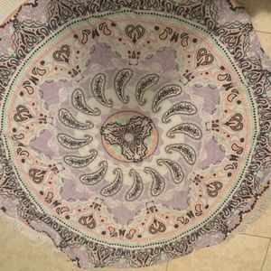 Round beach towel